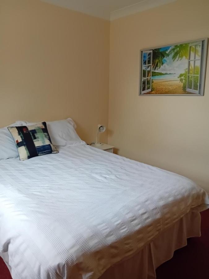 Ensuite Double Room 런던 외부 사진